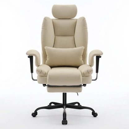 Fauteuil de bureau beige avec dossier haut, accoudoirs et repose-pieds, vue de face sur base à roulettes