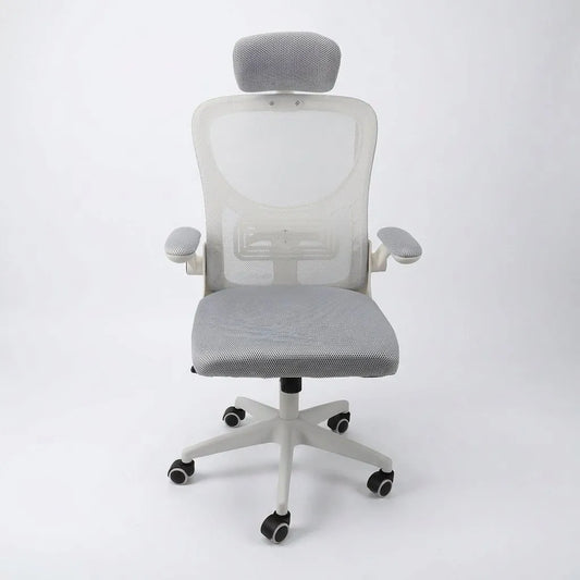 Fauteuil de bureau gris clair avec accoudoirs escamotables et appui-tête