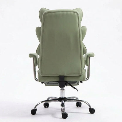 Fauteuil de bureau vert, vue de face avec dossier haut, accoudoirs et base à roulettes.