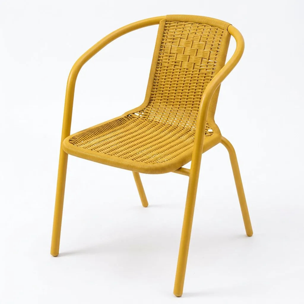 Fauteuil de jardin jaune en résine tressée, structure en métal