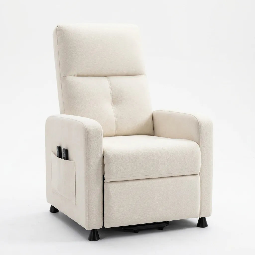 Fauteuil électrique beige en tissu aspect lin, panneau de commande sur l’accoudoir
