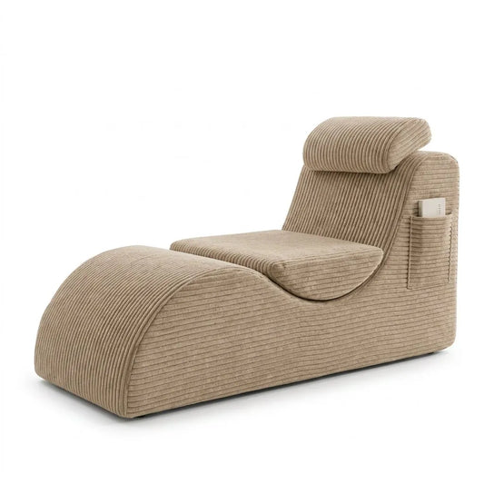 Fauteuil relax en tissu côtelé kaki, assise amovible, accoudoir latéral intégré.