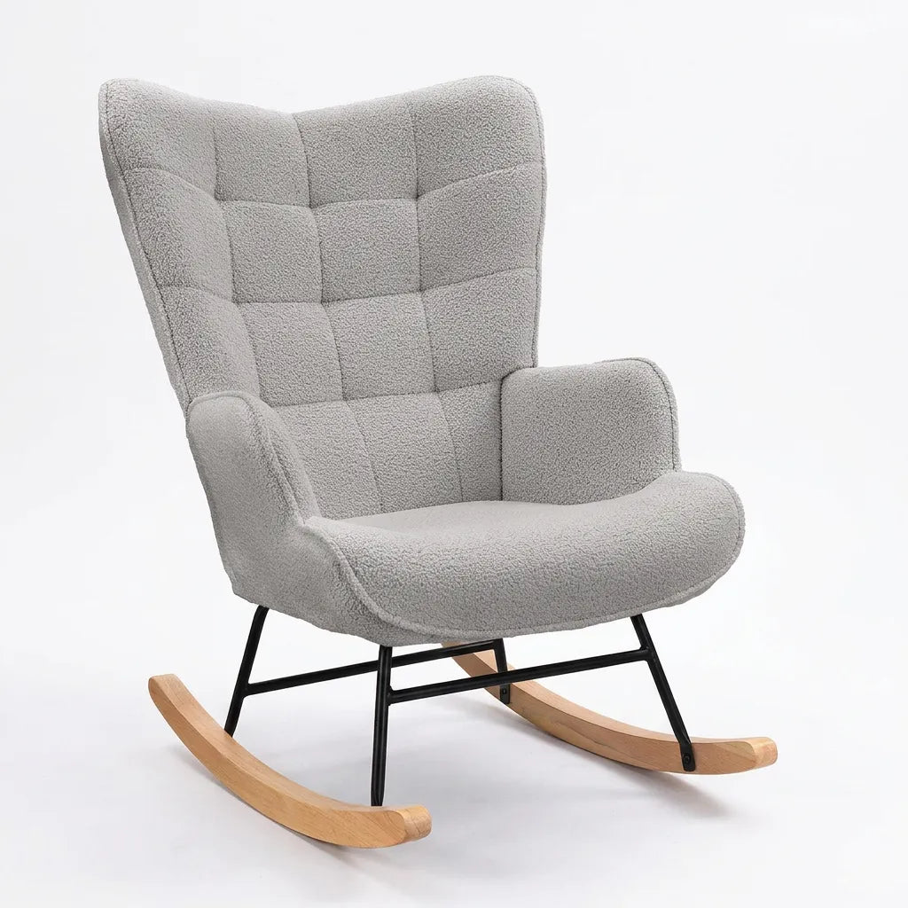 Fauteuil relax à bascule en laine bouclée gris clair, accoudoirs arrondis, patins en bois