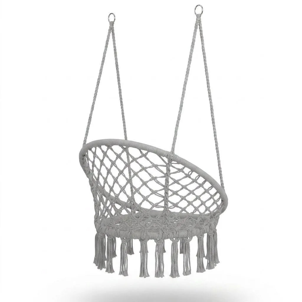 Fauteuil suspendu ovale en filet tressé gris, franges et structure en tressage.