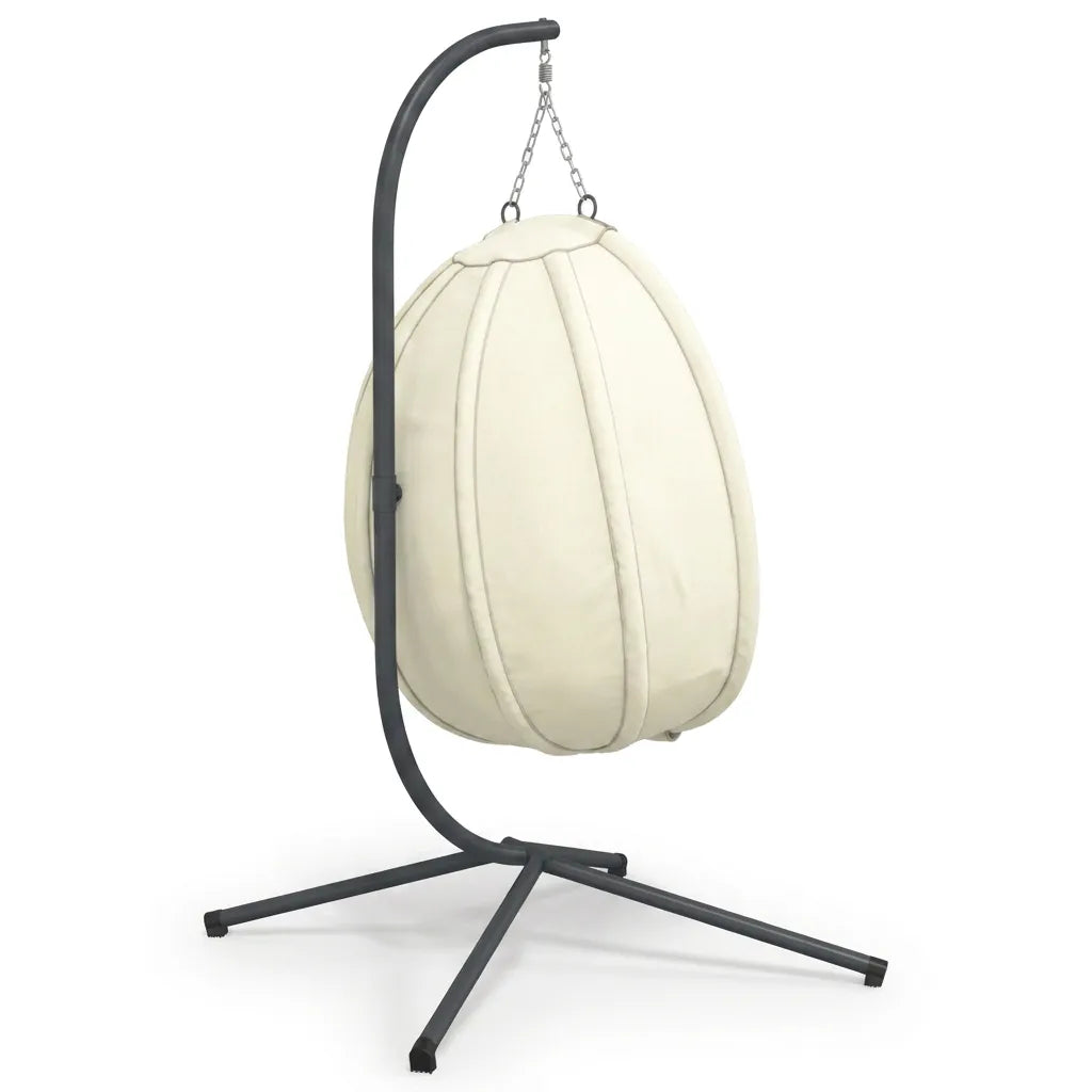 Fauteuil suspendu œuf avec coussin crème, chaîne et support noir à trois pieds