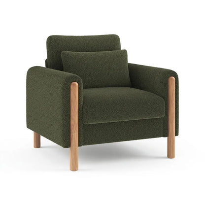 Fauteuil rembourré en tissu vert, accoudoirs droits et pieds en bois clairs